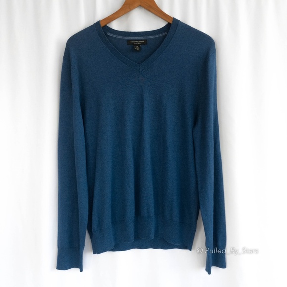 Banana Republic Other - BANANA REPUBLIC • Luxury Blend V-Neck Sweater